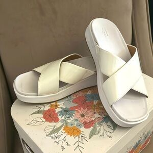 UGG slip on summer sandles.